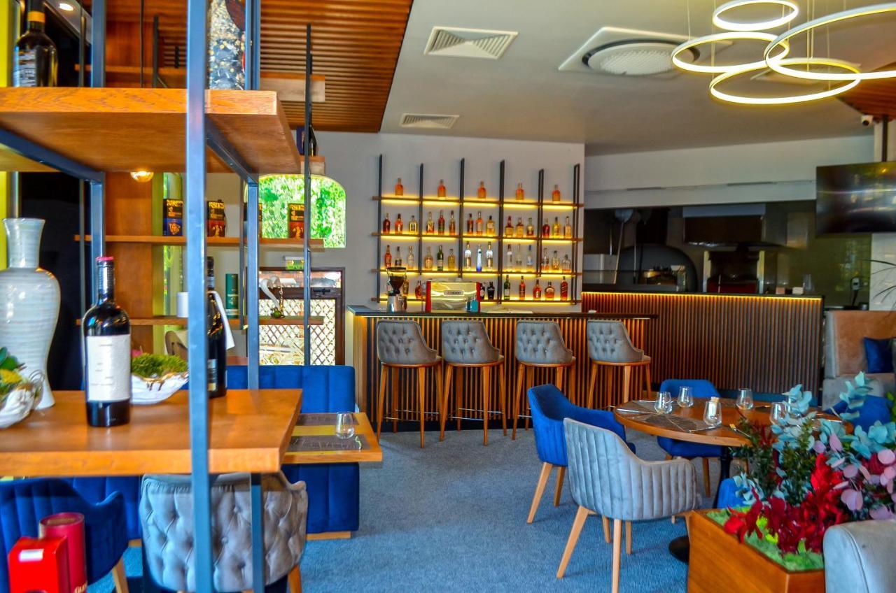 Park Hotel ستارا زاغورا المظهر الخارجي الصورة Restaurant in the hotel