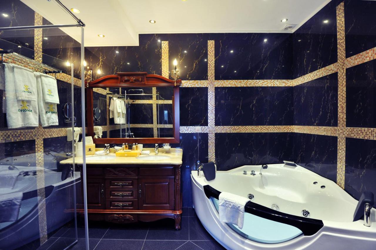 Park Hotel ستارا زاغورا المظهر الخارجي الصورة A modern bathroom