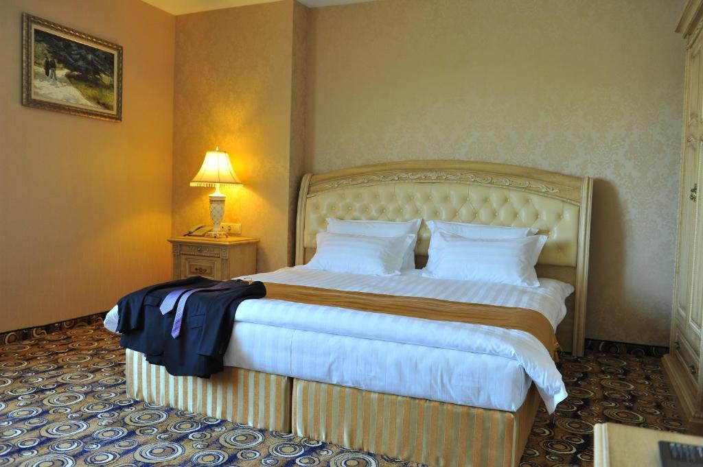 Park Hotel ستارا زاغورا الغرفة الصورة A bedroom at the hotel