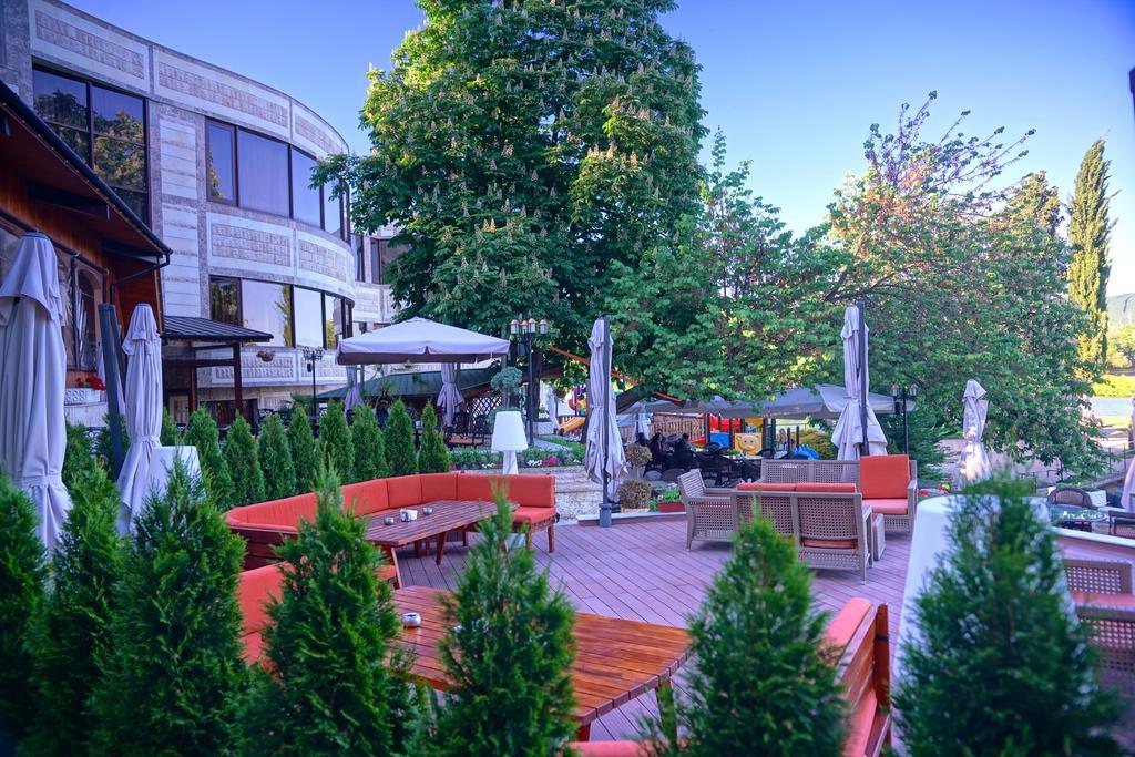Park Hotel ستارا زاغورا المظهر الخارجي الصورة The hotel's terrace