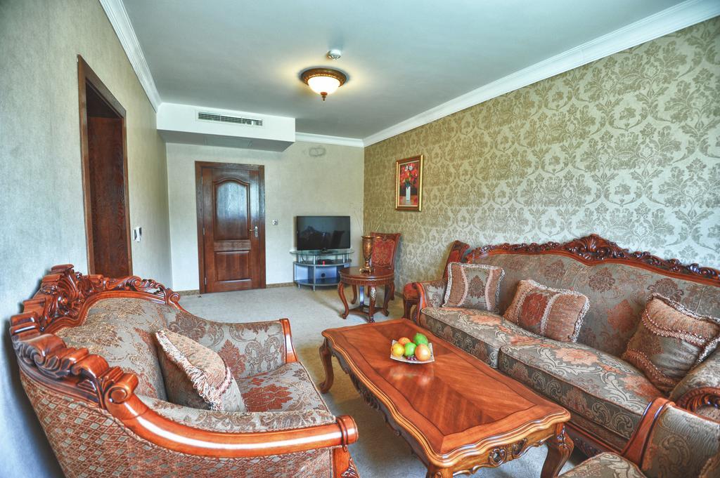 Park Hotel ستارا زاغورا المظهر الخارجي الصورة A living room in a typical apartment
