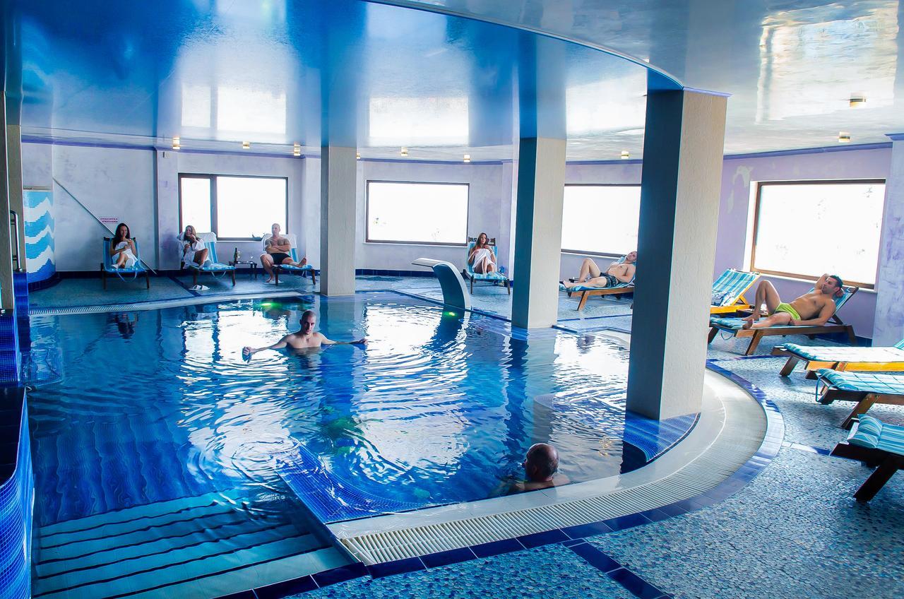 Park Hotel ستارا زاغورا المظهر الخارجي الصورة The swimming pool at the hotel